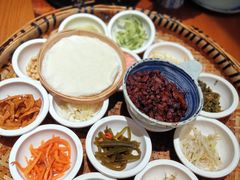 -包整·丝娃娃(一览甲秀楼风景店)