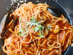 海鲜番茄意面-机器人火炉披萨