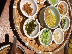 -包整·丝娃娃(一览甲秀楼风景店)