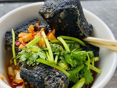 -黑色经典臭豆腐·湖南特产(坡子街店)