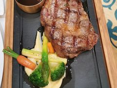 -龙虾酒吧扒房(宁波香格里拉店)