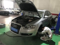 -畅通航行汽车钣金喷漆 无痕修复·局部喷漆