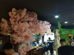 -UN·SAKA 右嗯造型