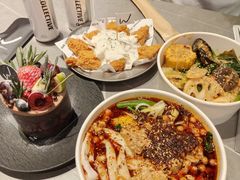 -W COLLECTIVE  DESSERT SHOP