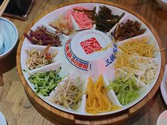 -怪噜范·老贵阳街头名小吃(鸿通城店)