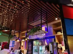 -三人行骨头王火锅(长寿店)