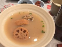 -肥肥虾庄·金牌油焖大虾(汉口城市广场店)