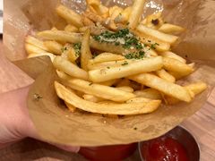 -玛格萝妮比萨屋(四平店)
