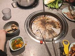 -金滏山·烤肉海鲜火锅自助(襄阳万达店)