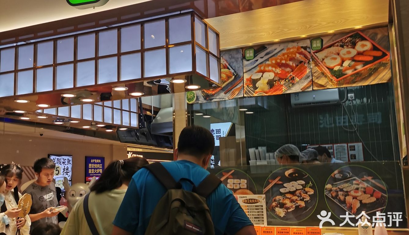 路过这家寿司店，被馋到了