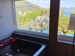 -三亚太阳湾柏悦酒店