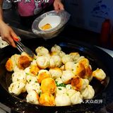 大早上排队的街边早餐小店❗人气水煎包口味挺不错