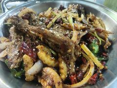 -休记光头香辣蟹干锅店(衣冠庙店)