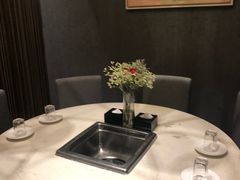 -海底捞火锅(银泰中心店)