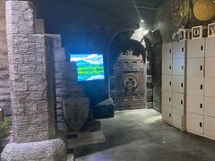 -暴风岛沉浸式体验馆(百联世纪店)