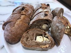 奶油芝士乡村面包-WHEAT&BAKER-麥(凯德来福士店)