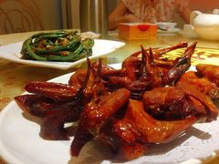 招牌烤乳鸽-石岐佬中山菜馆(张溪店)