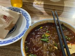 -老字号杨坡红油米线腊汁肉夹馍(东四道巷店)