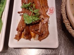 -潮界(LU·ONE凯德晶萃广场店)