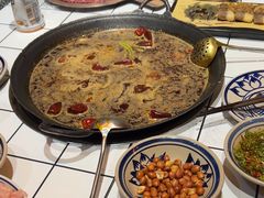 -旧街市鲜货老火锅(大光路店)