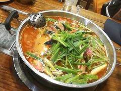 -亮欢寨酸汤鱼(沙冲路店)