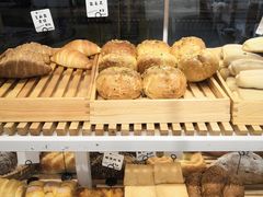 -焙丽拾光(麦凯乐直营店)