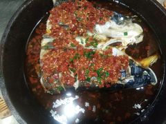 -阿瓦山寨·湘菜现炒·剁椒鱼头王(咸阳总店)