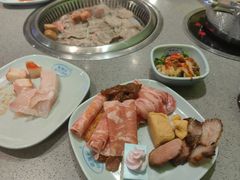 -金滏山烤肉·海鲜·火锅自助餐厅(襄阳万达店)