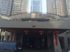 -八府香鸭·啫啫煲(华山路店)