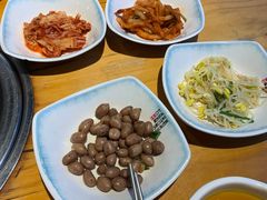 -唯成•韩国炭火烤肉 유성고기