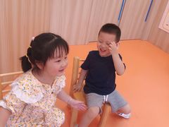 -小门牙好性格托育(北外滩中心)