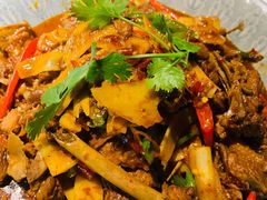 -河畔春天时尚餐厅