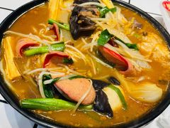 -肥汁米蘭香港米线(长宁来福士店)