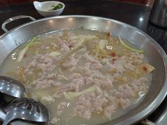 -老来福·非遗酸汤兔(凯旋路店)