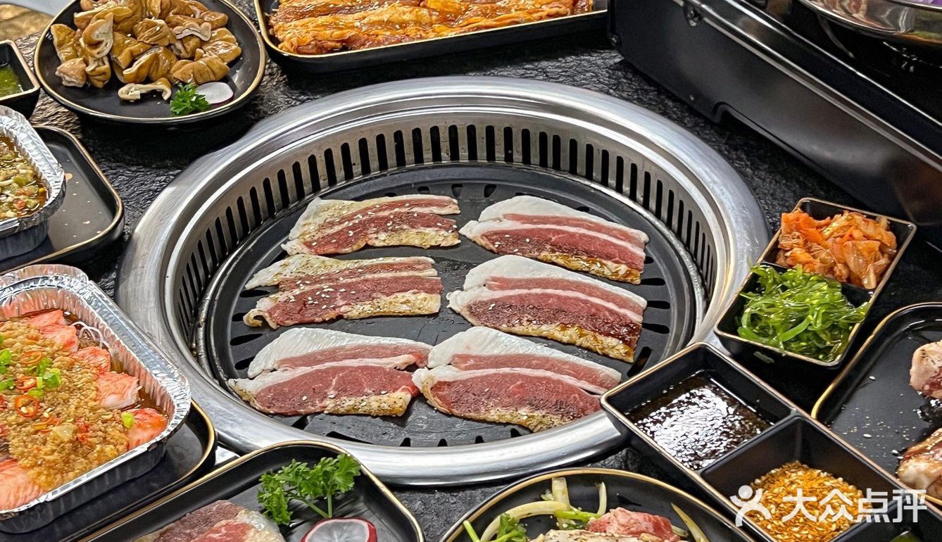 啊啊啊！在东门吃到了超好吃的烤肉[流泪]人均50！