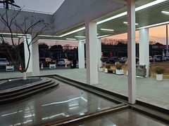 -平望服务区·停车场