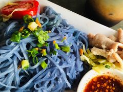 -蝶豆花蓝面条