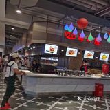 在哈尔滨大大小小得商业综合体里只能算是小兄弟