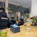 氛围不错，服务真的很一般