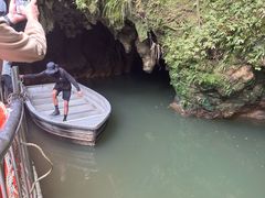 -怀托摩萤火虫洞