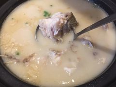 大砂锅炖鱼头-丹江渔村(望京店)