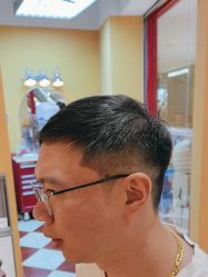 -Devilhands Barbershop男士理容店