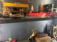 -Estaeslavida分享茄雪茄吧(亿彩购物中心店)