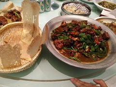 地锅老公鸡-大张烙馍村(绿地店)