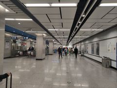 -体育场(地铁站)