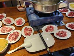 -牛满溢·自助潮汕鲜牛肉火锅(龙汇路店)