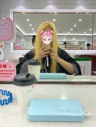 -镁连社·美联社