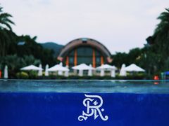 -三亚亚龙湾瑞吉度假酒店