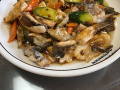 生炒鱼头-广迎居老正兴菜馆