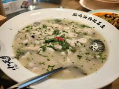 -严记小天府酸菜鱼(西四路店)